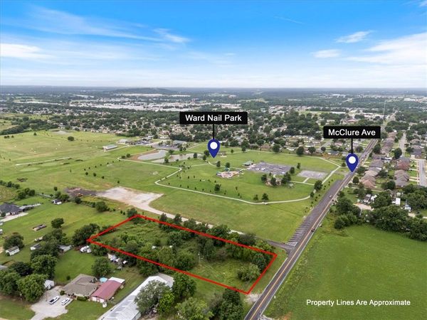 903 McClure Avenue, Lowell, AR 72745