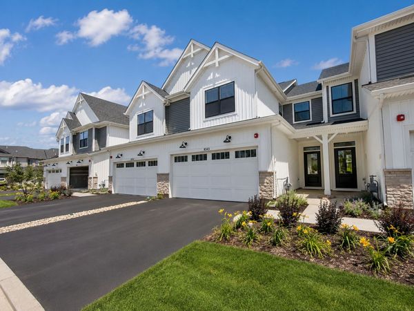8545 Chadwick Court , Unit 8545, Woodridge, IL 60517
