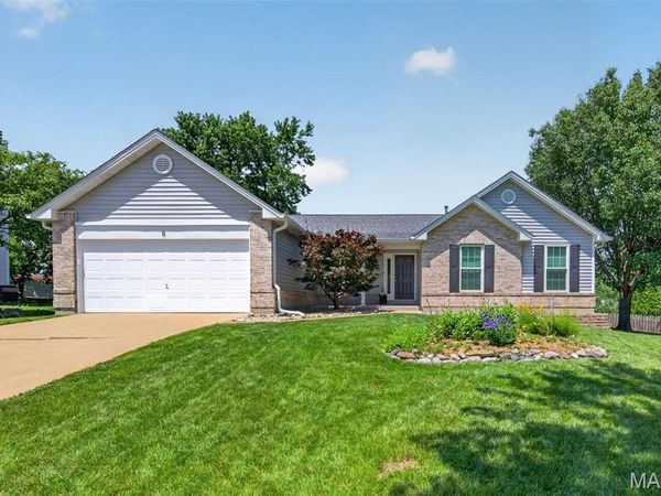 11 Windjammer Court, Wildwood, MO 63040