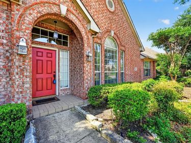 1645 Castle Pines Drive, Frisco, TX 75036