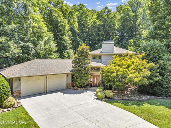 346 Fallen Oak Court, Seymour, TN 37865