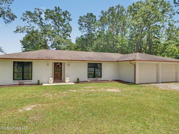 17074 Doc Lizana Road, Gulfport, MS 39503