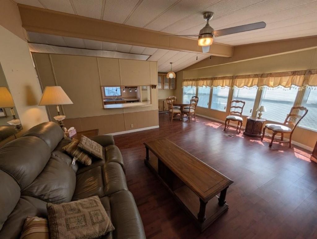 154 Moonlite Drive, Welaka, FL 32193 Photo