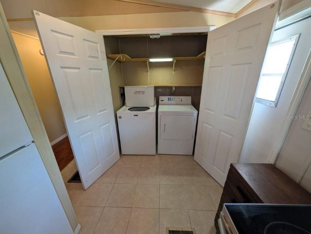 154 Moonlite Drive, Welaka, FL 32193 Photo