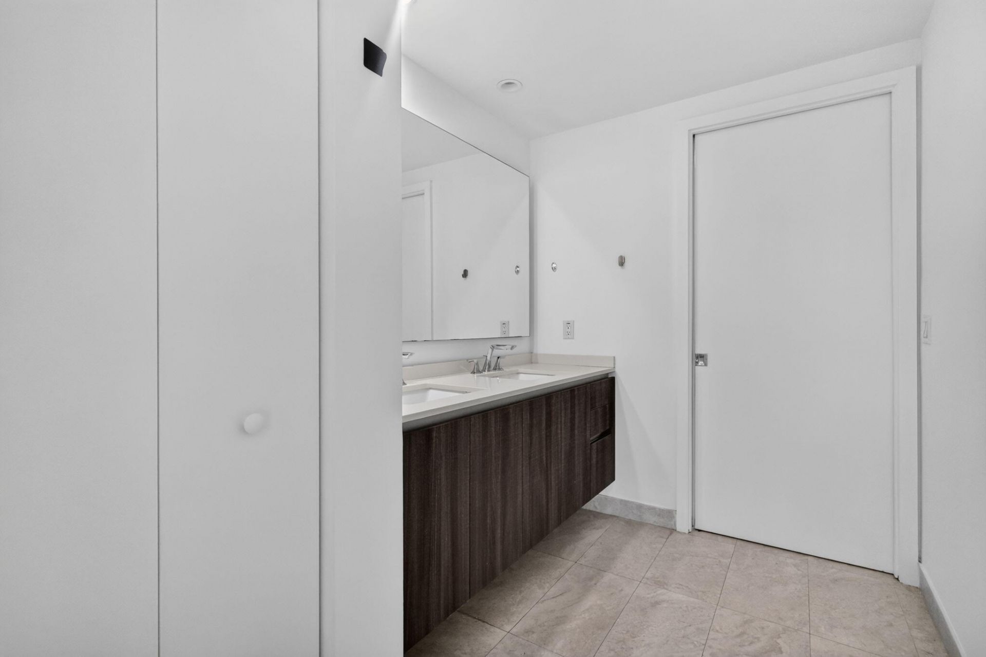 488 NE 18th Street, Unit 807, Miami, FL 33132 Photo