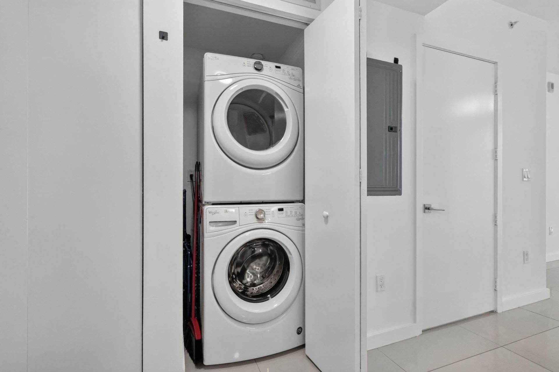 488 NE 18th Street, Unit 807, Miami, FL 33132 Photo