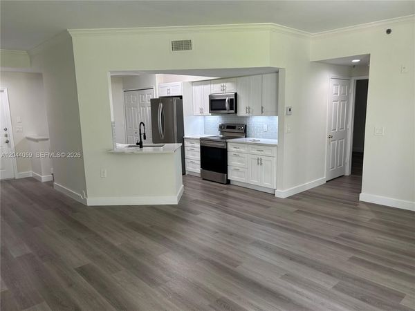3225 NE 184th St, Unit 10106, Aventura, FL 33160