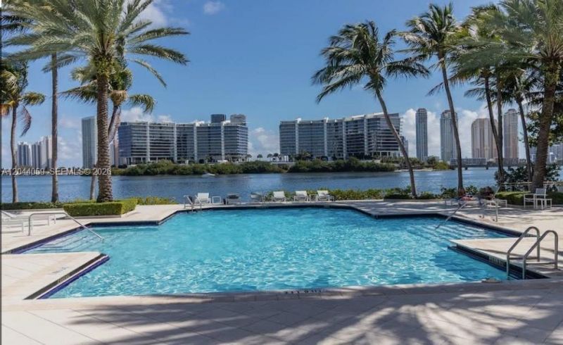 3225 NE 184th St, Unit 10106, Aventura, FL 33160 Photo