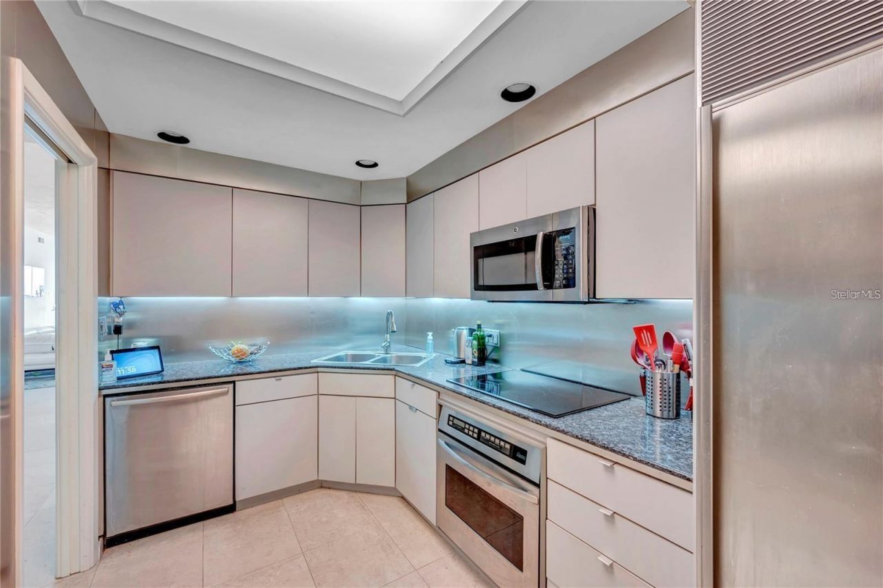 1 Beach Drive Se, Unit 1309, Saint Petersburg, FL 33701 Photo