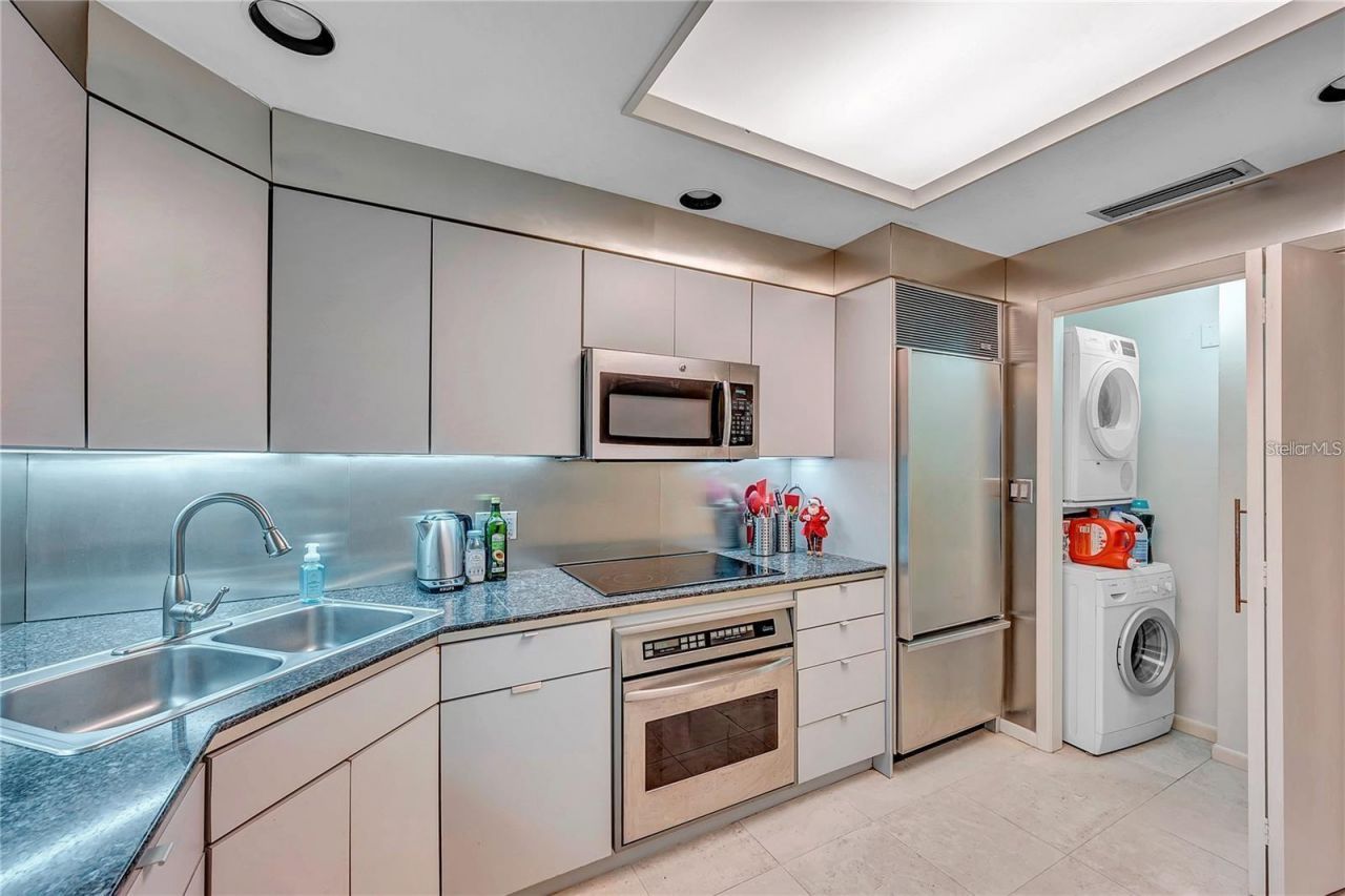 1 Beach Drive Se, Unit 1309, Saint Petersburg, FL 33701 Photo