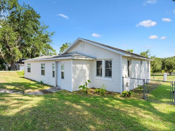 2000 SOUTH STREET , LEESBURG, FL 34748
