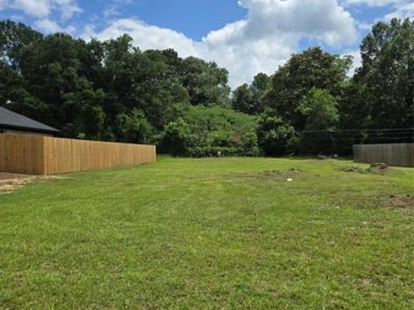 403 Campbell Street , Daingerfield, TX 75638