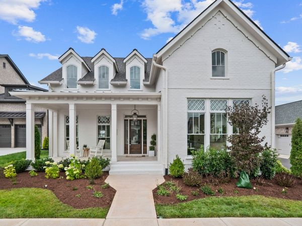 1304 McQuiddy Rd, Nashville, TN 37221