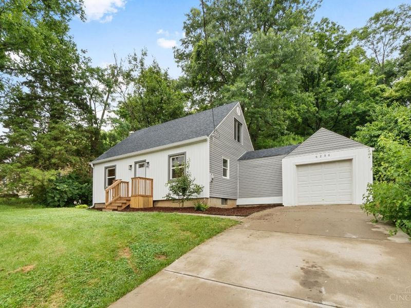 6236 Stewart Road, Silverton, OH 45227 Photo 2