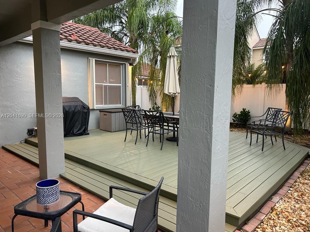 805 Falling Water Rd , Weston, FL 33326 Photo