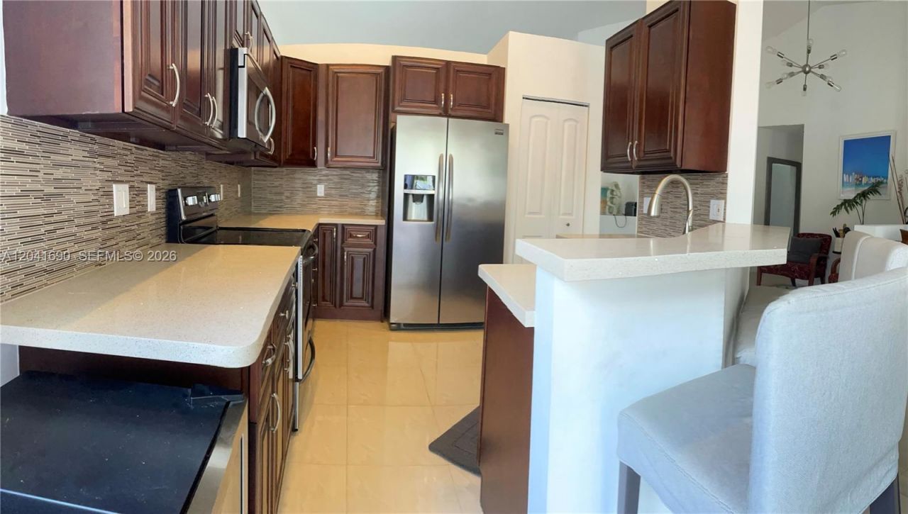 805 Falling Water Rd , Weston, FL 33326 Photo