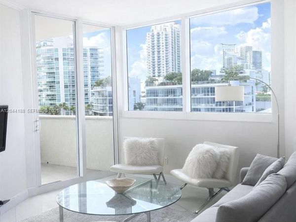 300 S Pointe Dr , Unit 706, Miami Beach, FL 33139