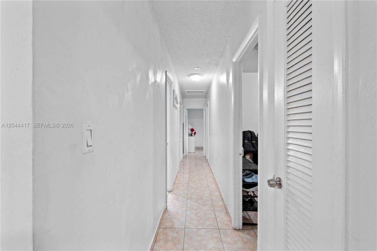 5631 NW 174th Dr, Miami Gardens, FL 33055 Photo