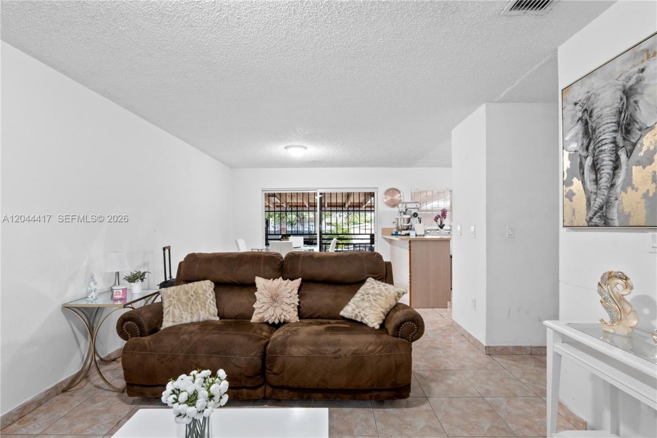 5631 NW 174th Dr, Miami Gardens, FL 33055 Photo