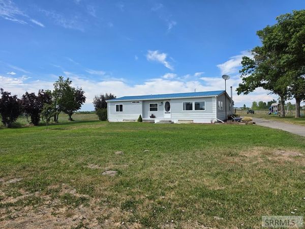 858 E 1000 N, SHELLEY, ID 83274