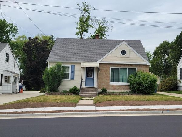 312 Washington AVENUE, Fredonia, WI 53021