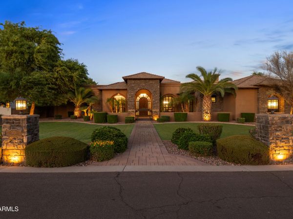 5751 S WILSON Drive, Chandler, AZ 85249
