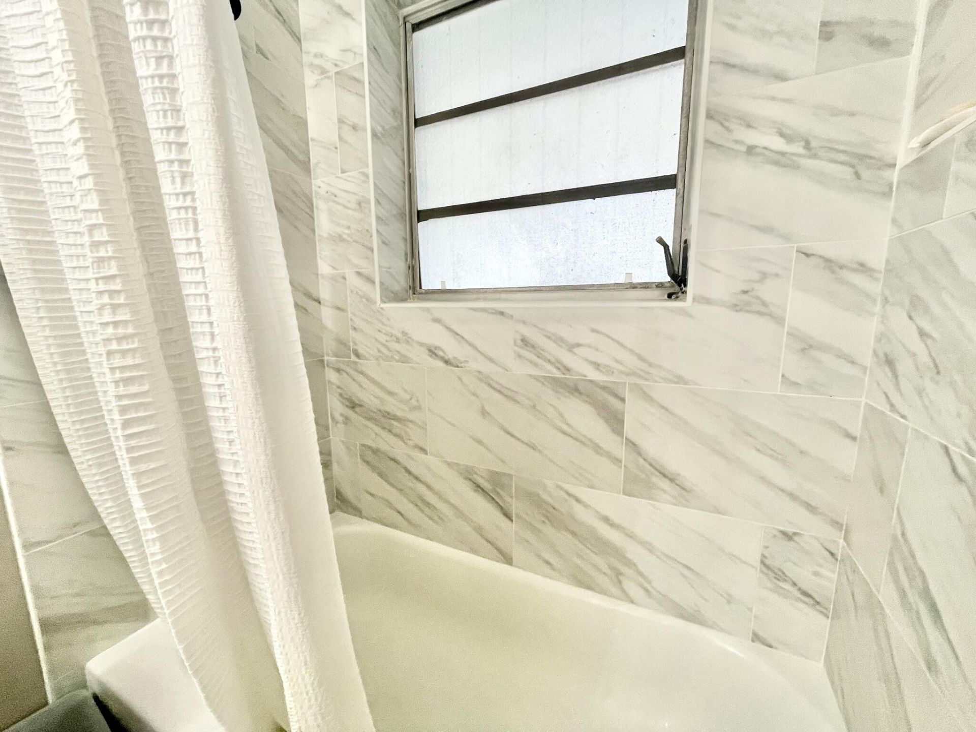 5630 Hollywood Boulevard, Hollywood, FL 33021 Photo