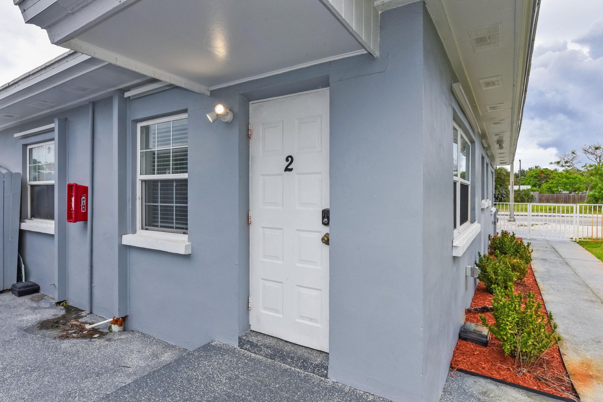 1001 S Federal Highway, Unit 2, Lake Worth Beach, FL 33460 Main Photo