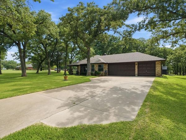 305 Bent Oak Road, Weatherford, TX 76086