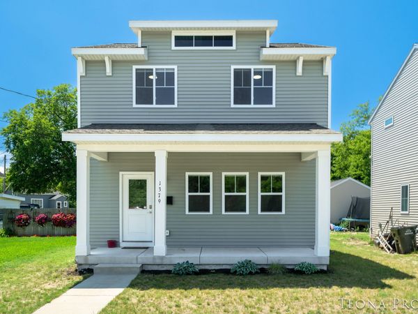 1379 Pine Street, Muskegon, MI 49442