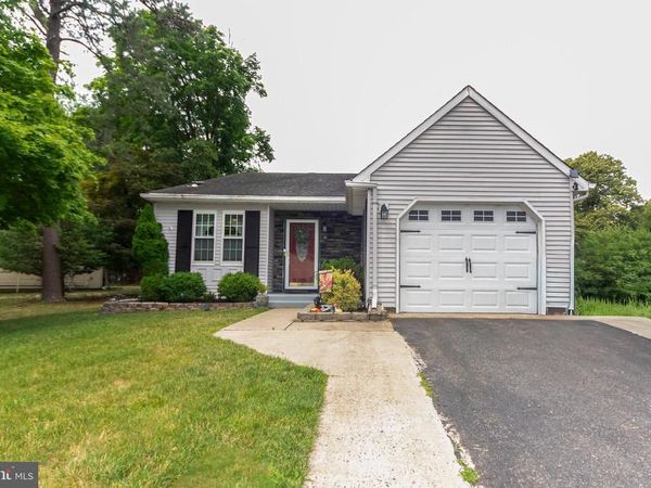 6 STONEHAM PLACE, MANCHESTER TOWNSHIP, NJ 08759