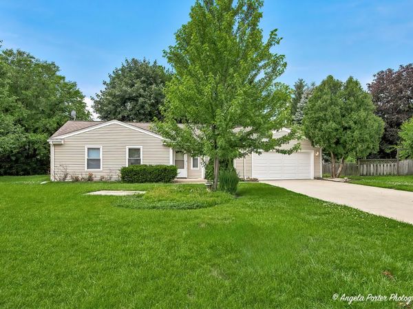 3287 Medford Court , Island Lake, IL 60042