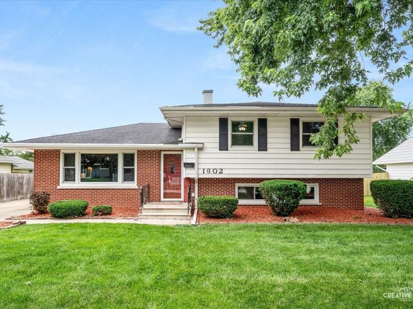 1602 Avalon Avenue , Joliet, IL 60435