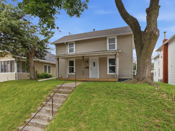 817 CEDAR ST, Muscatine, IA 52761