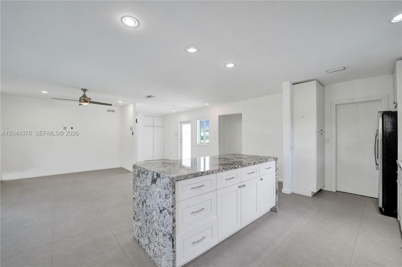 4311 Hayes St , Hollywood, FL 33021 Photo