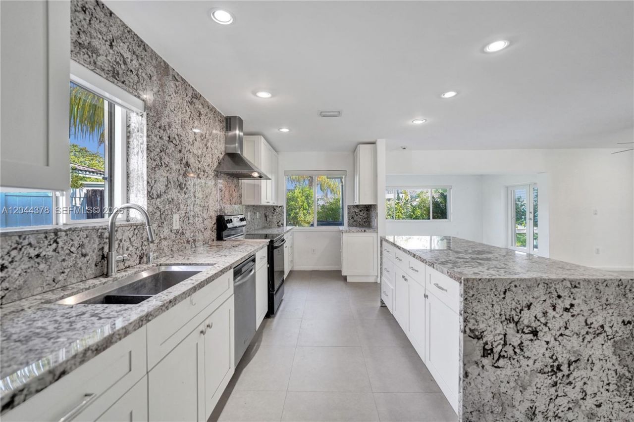 4311 Hayes St , Hollywood, FL 33021 Photo