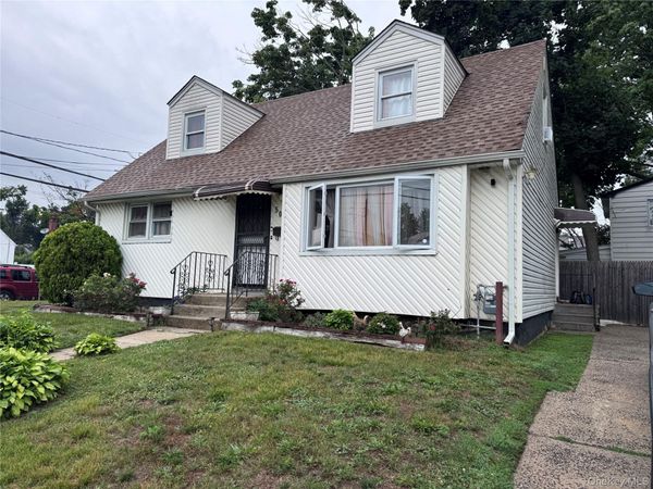 505 Emerson Street , Uniondale, NY 11553