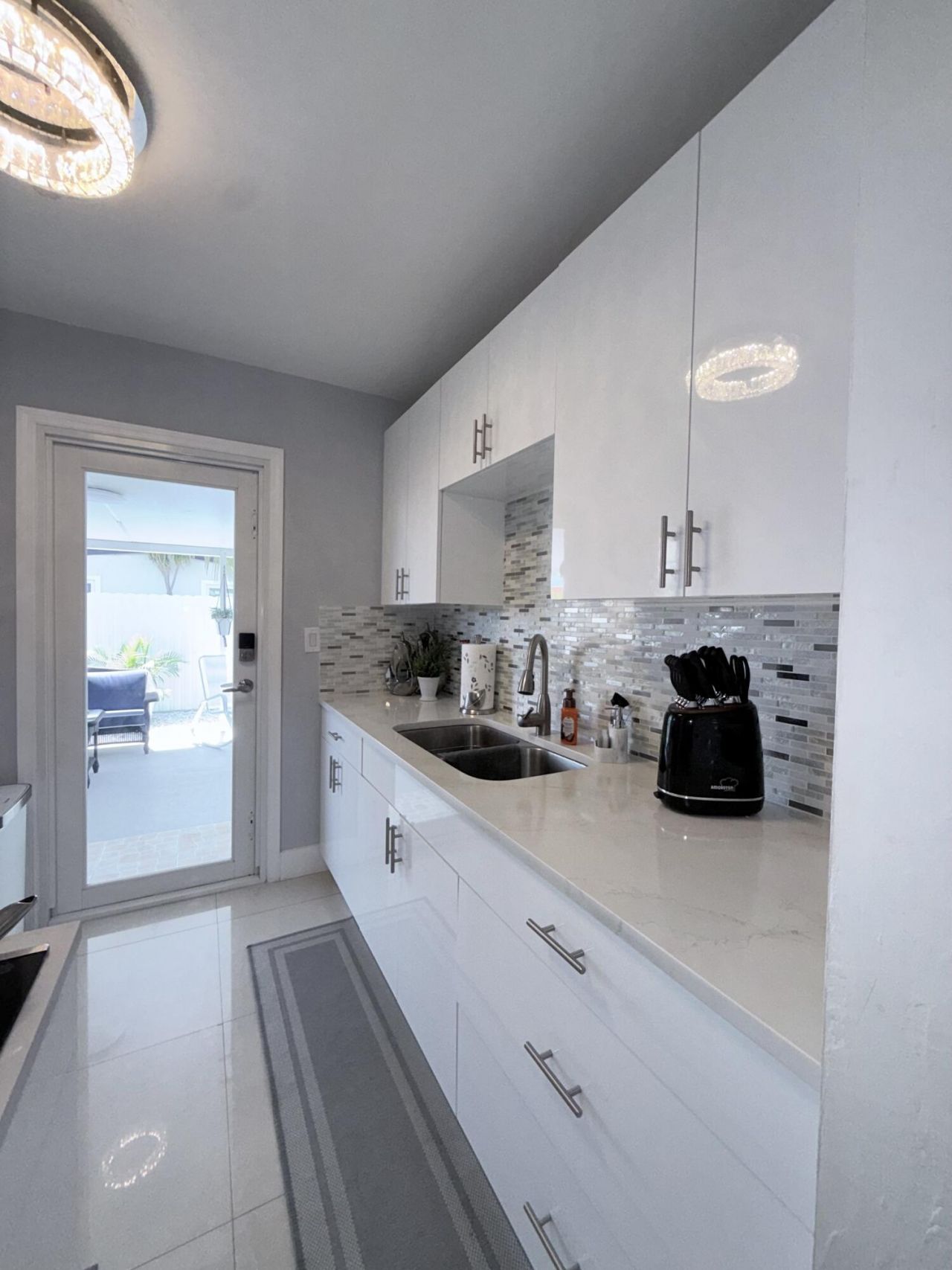 9235 SW 41st Street, Miami, FL 33165 Photo