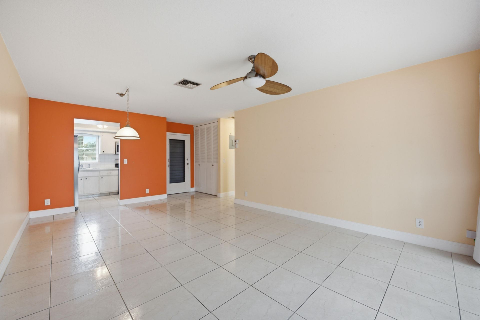 2789 Ashley Drive W, Unit C, West Palm Beach, FL 33415 Photo