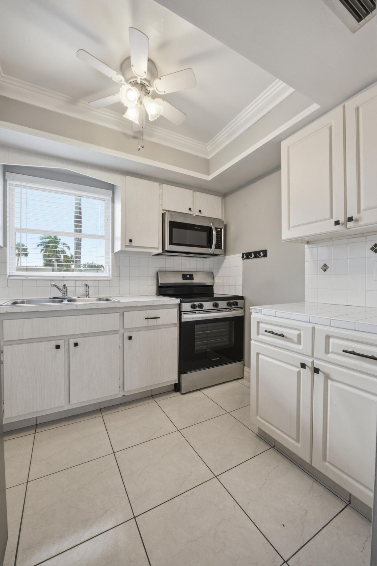 2789 Ashley Drive W, Unit C, West Palm Beach, FL 33415 Photo