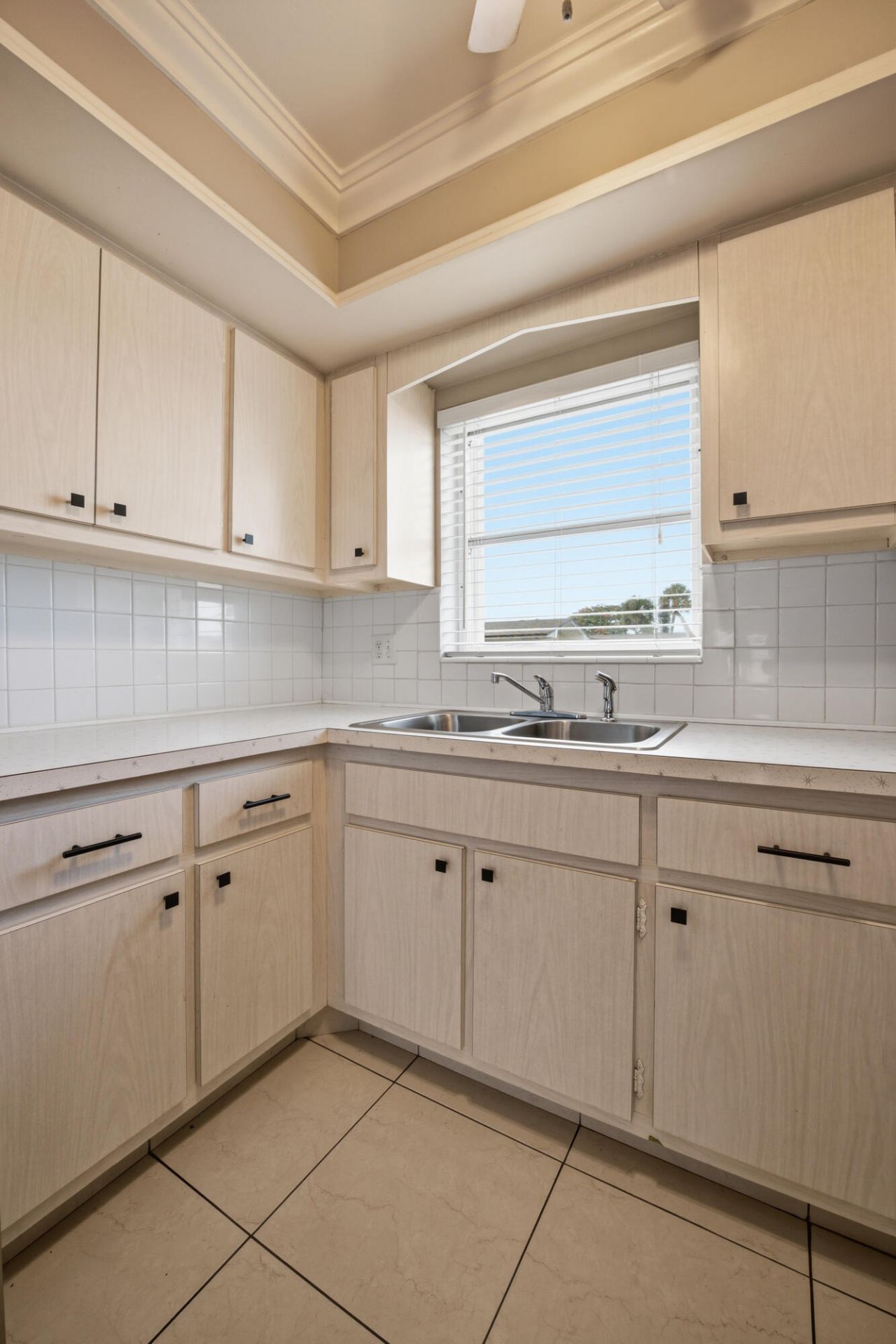2789 Ashley Drive W, Unit C, West Palm Beach, FL 33415 Photo