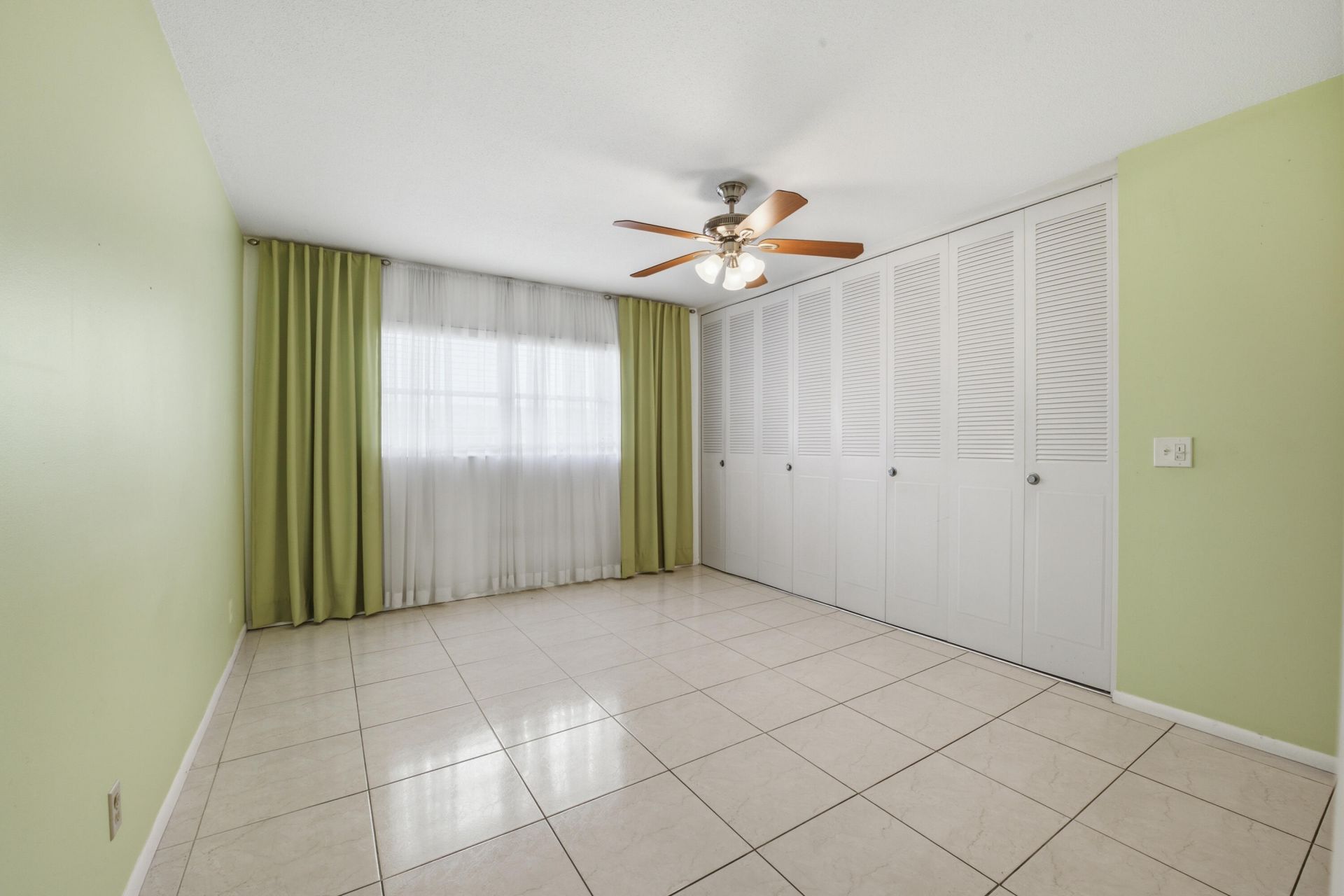 2789 Ashley Drive W, Unit C, West Palm Beach, FL 33415 Photo