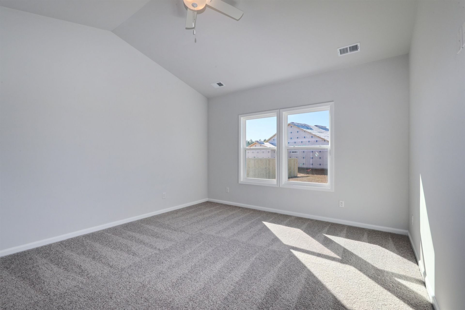 812 Wild Indigo Dr Photo 11