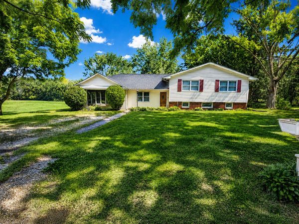 301 W Wilson Street , Hebron, IN 46341