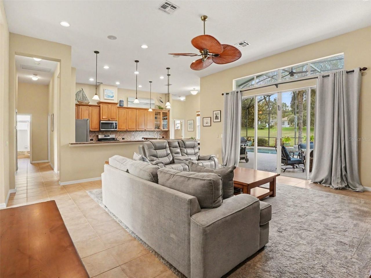 2722 Knightsbridge Road, Clermont, FL 34711 Photo