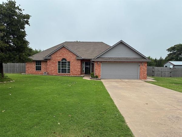 236 W Lily Lane, Edmond, OK 73026