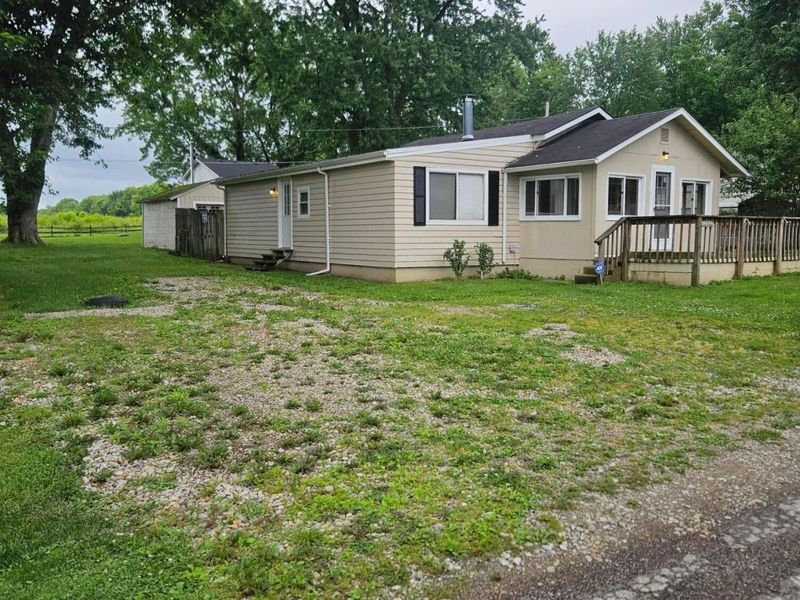13522 Queen Road NE, Thornville, OH 43076 Photo 2
