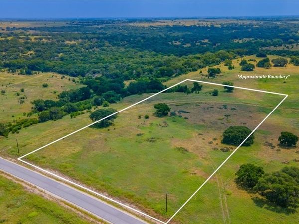 181 Guadalupe Drive , Oglesby, TX 76561