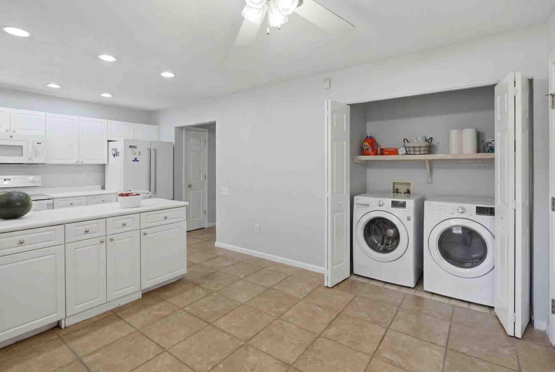 4897 Habersham Lane Photo 17