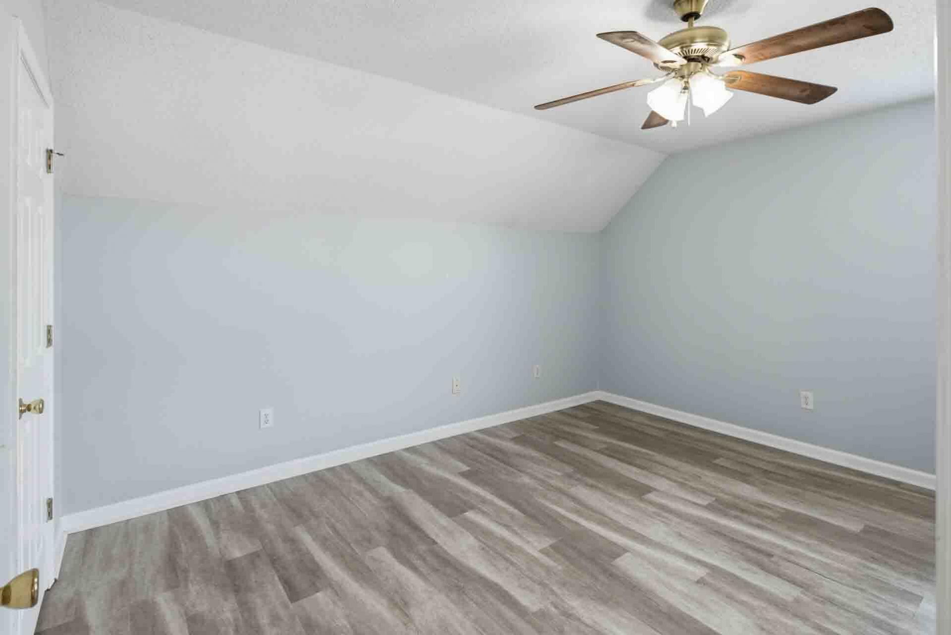 4897 Habersham Lane Photo 32